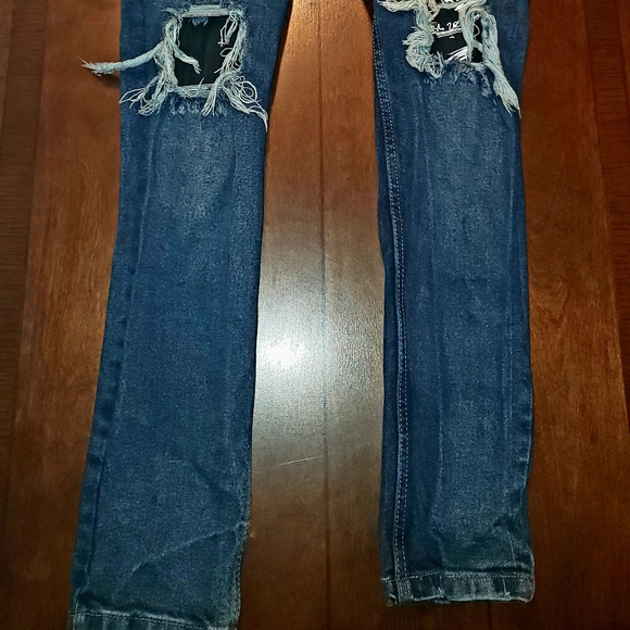 Men's Distressed Blue Denim Jeans By  London Attitude Size 36 - Picture 4 of 5